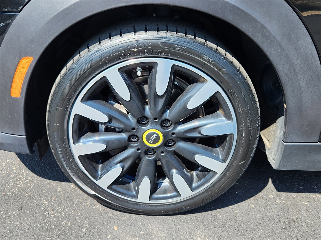 2024 Mini Cooper 2 Door Hardtop SE photo 19