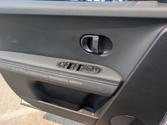 New 2025 ATLAS WHITE/BLACK Hyundai XRT image 18