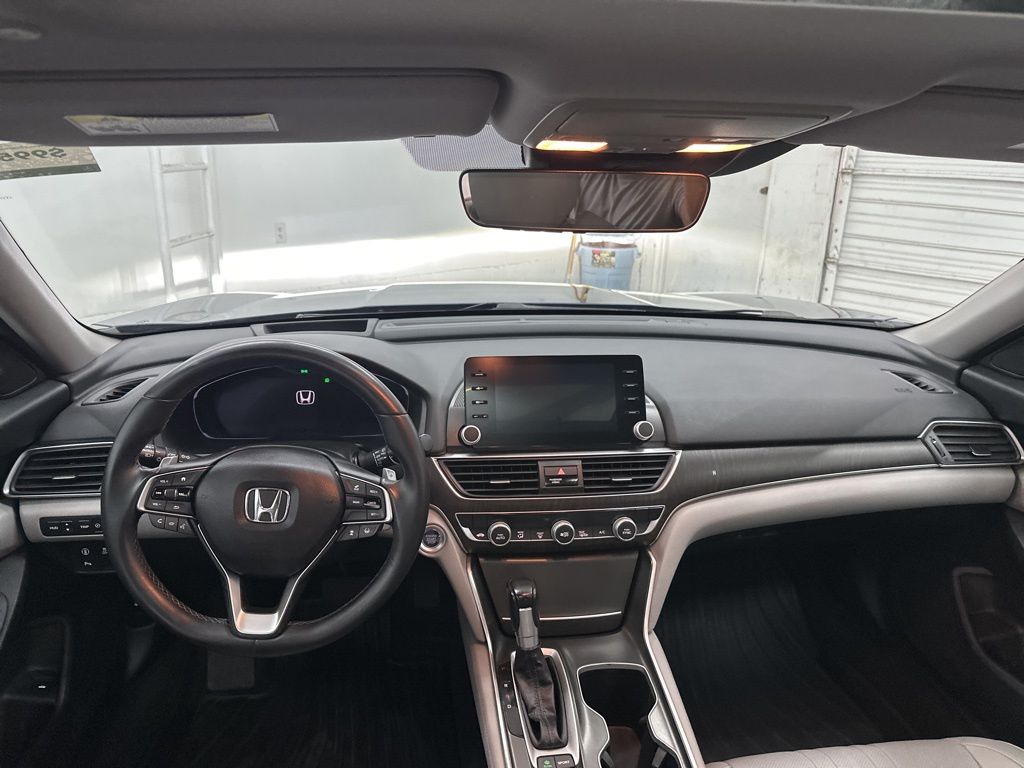 2018 Honda Accord Touring photo 14