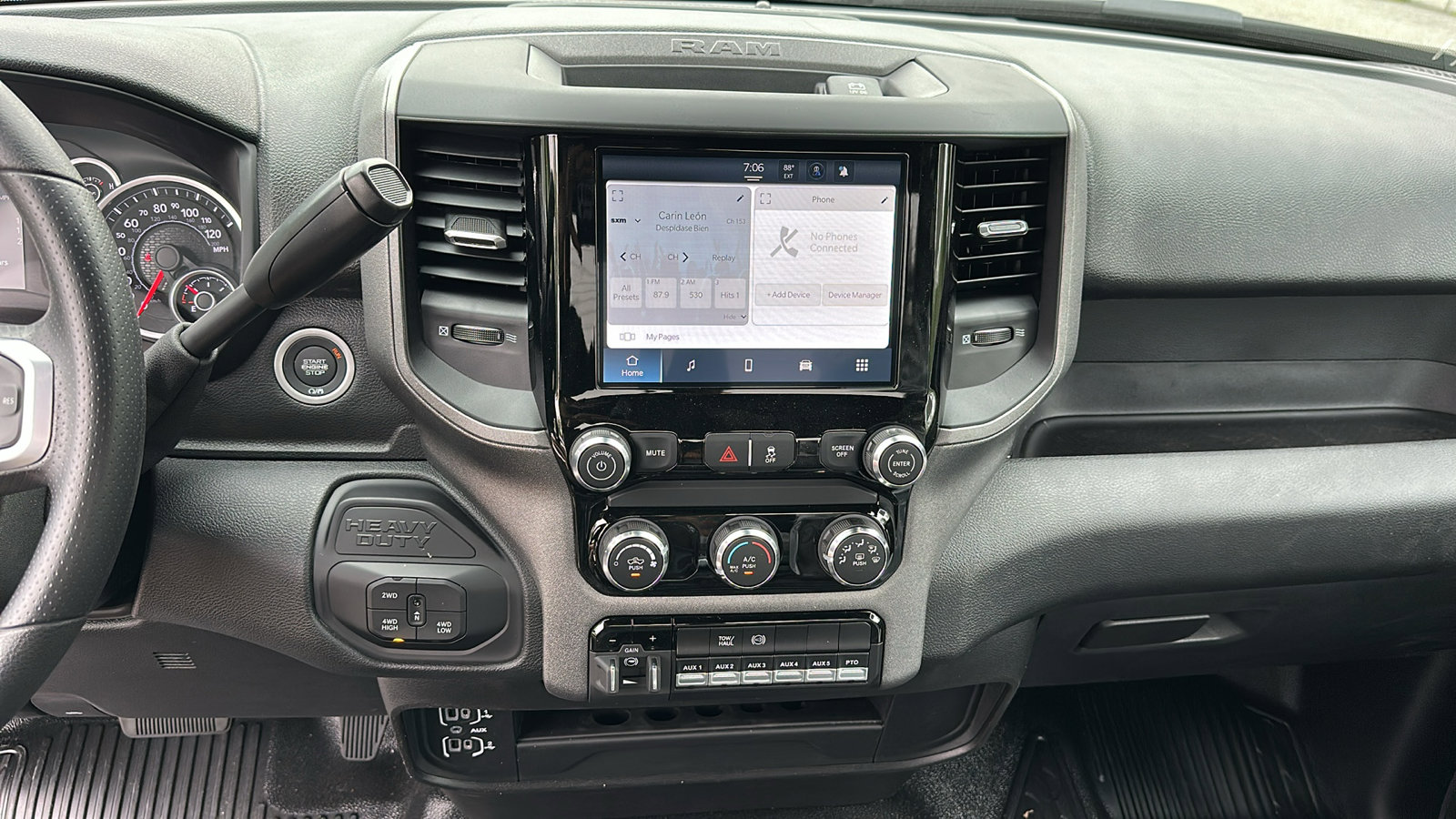 2025 Ram 5500 Tradesman photo 12