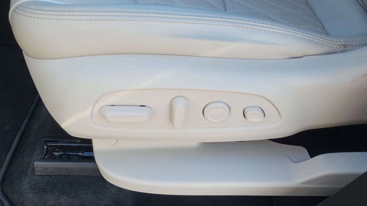 2023 Buick Enclave Avenir photo 11