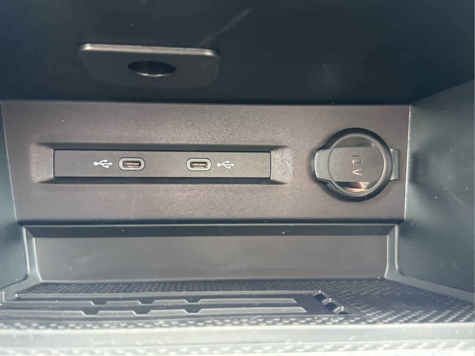2025 Volkswagen Taos SE photo 19