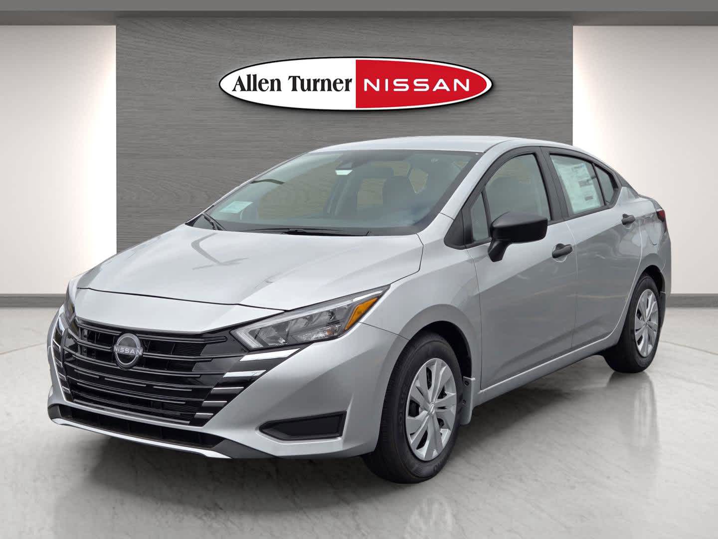 2025 Nissan Versa S photo 3