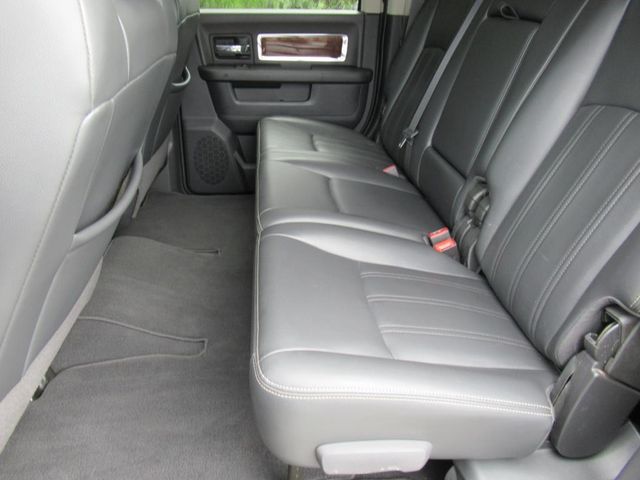 2010 Ram 2500 Laramie photo 22