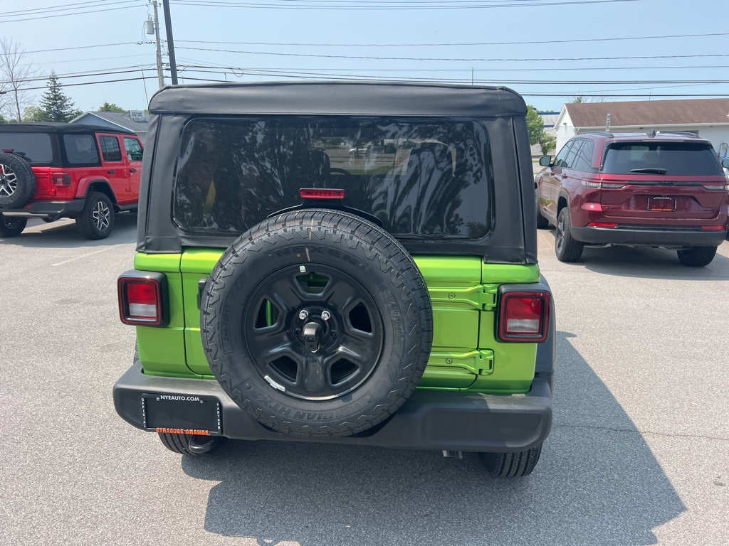 2025 Jeep Wrangler Sport photo 4