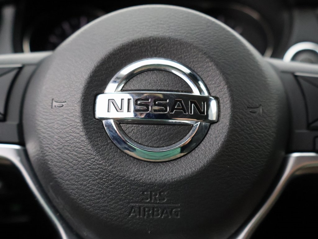 2019 Nissan Rogue SV photo 27