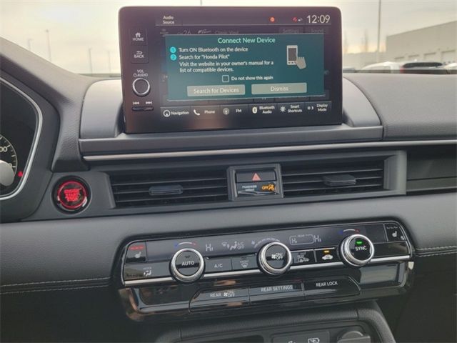 2025 Honda Pilot Touring photo 23