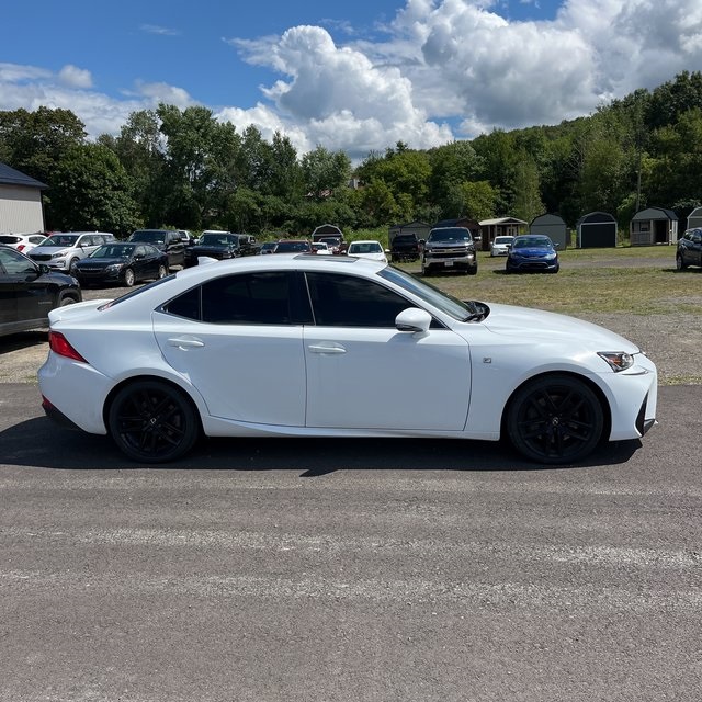 2020 Lexus IS 300 F SPORT photo 7