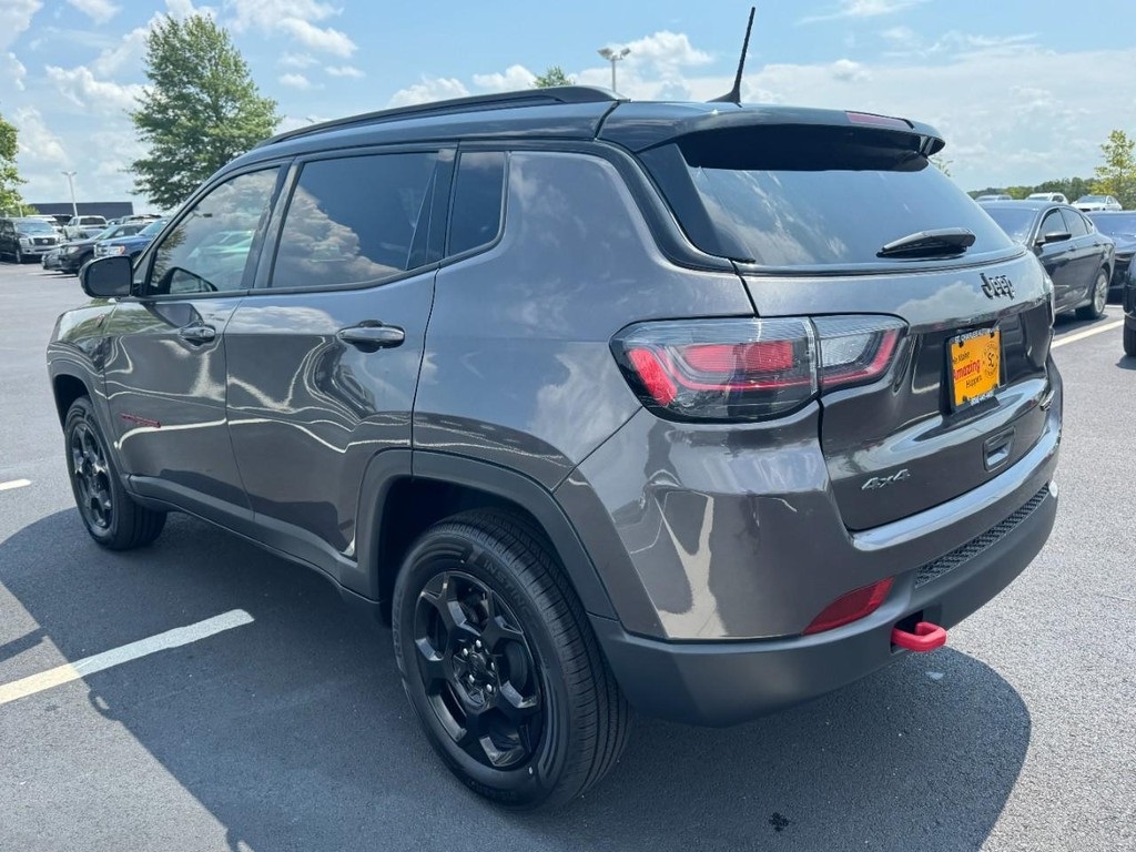 2023 Jeep Compass Trailhawk photo 4