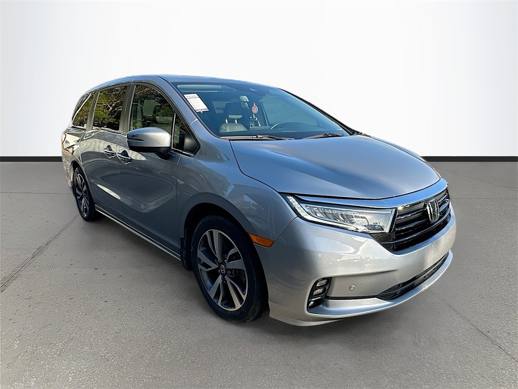 2024 Honda Odyssey Touring's photo