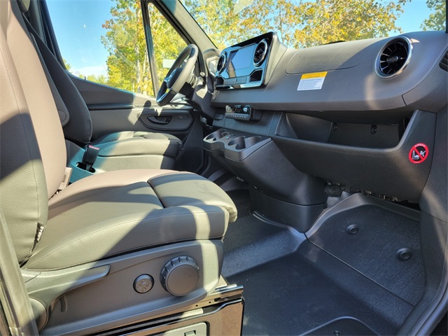 2026 Mercedes Benz S 4MATIC photo 13