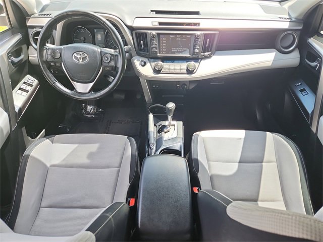 2018 Toyota RAV4 XLE photo 14
