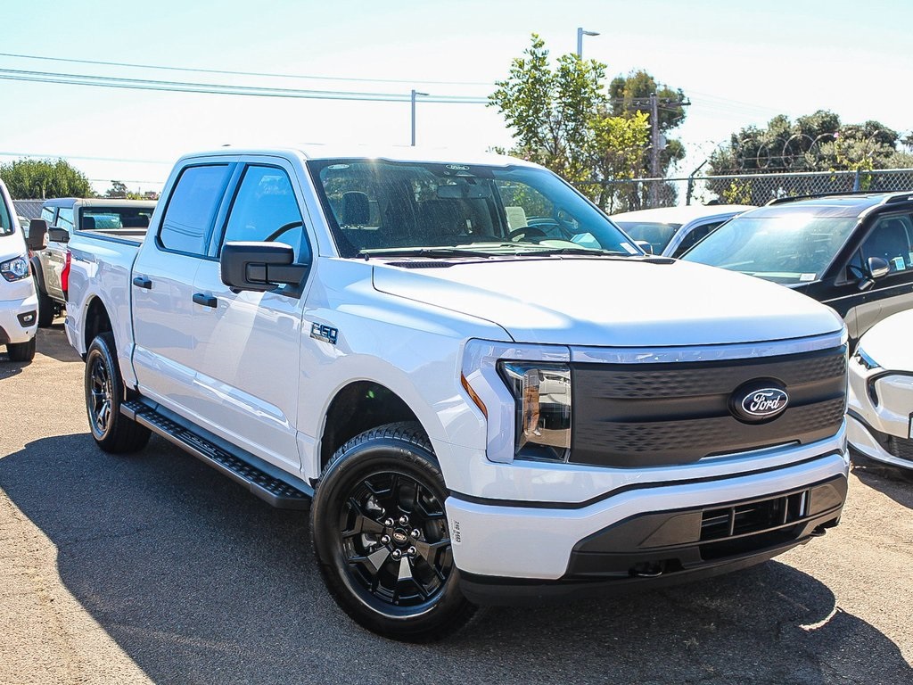 2025 Ford F-150 Lightning XLT's photo