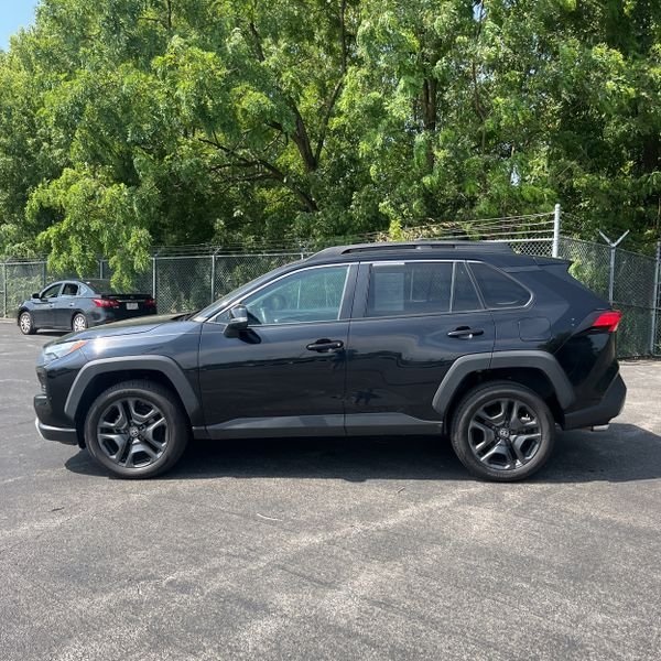 2022 Toyota RAV4 Adventure photo 2