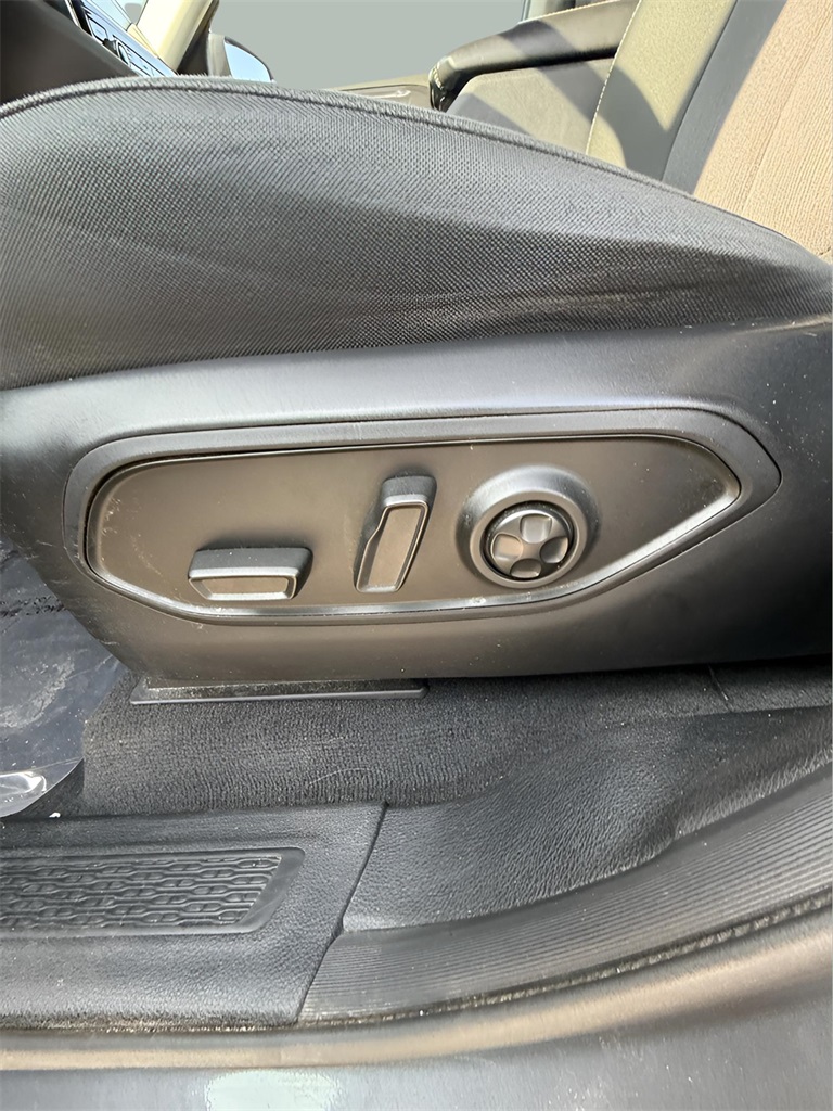 2021 Jeep Grand Cherokee Laredo photo 26