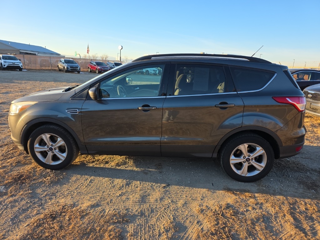 2015 Ford Escape SE photo 2