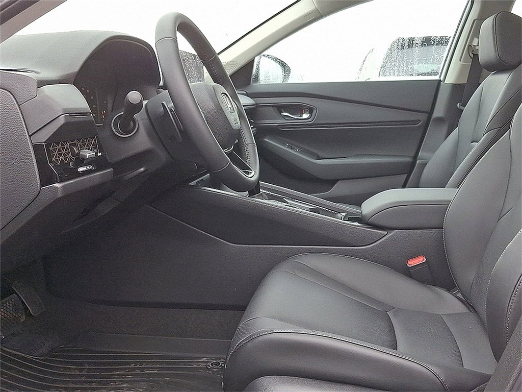 2025 Honda Accord Hybrid EX-L photo 5