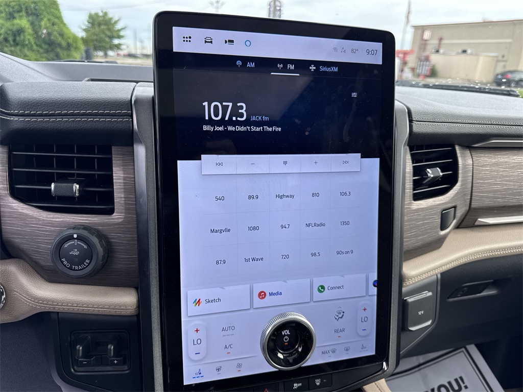 2024 Ford Expedition Limited photo 16