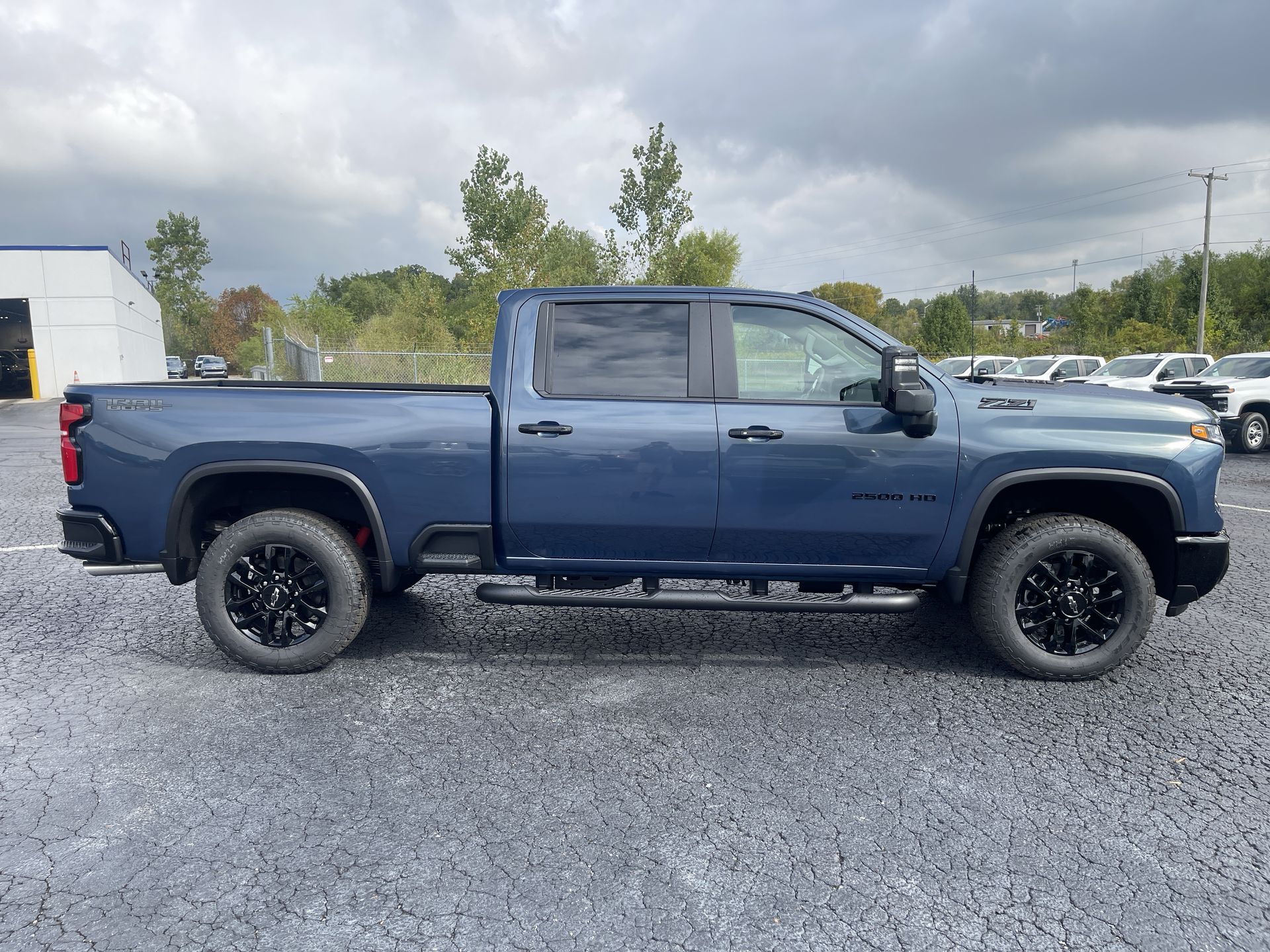 2026 Chevrolet Silverado 2500HD LT photo 9