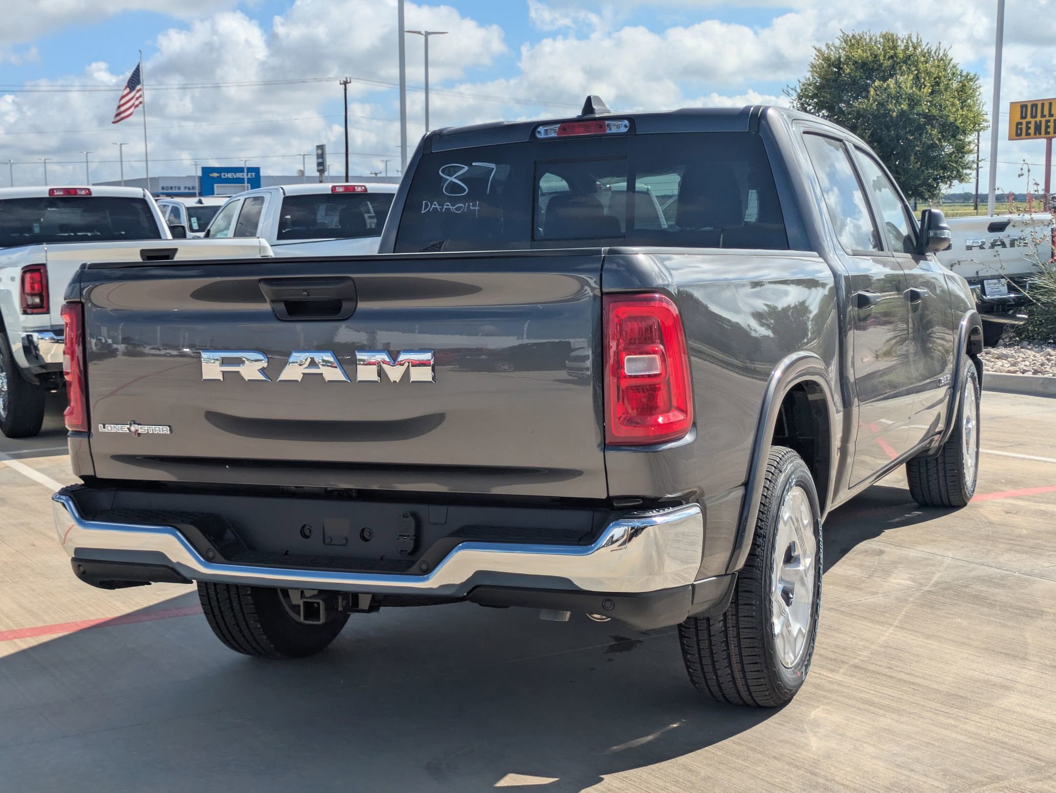 2025 Ram 1500 Big Horn Lone Star photo 3