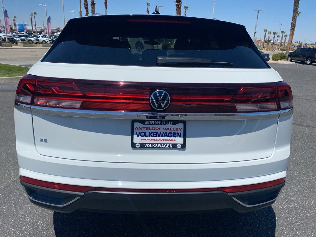 2025 Volkswagen Atlas Cross Sport SE photo 4