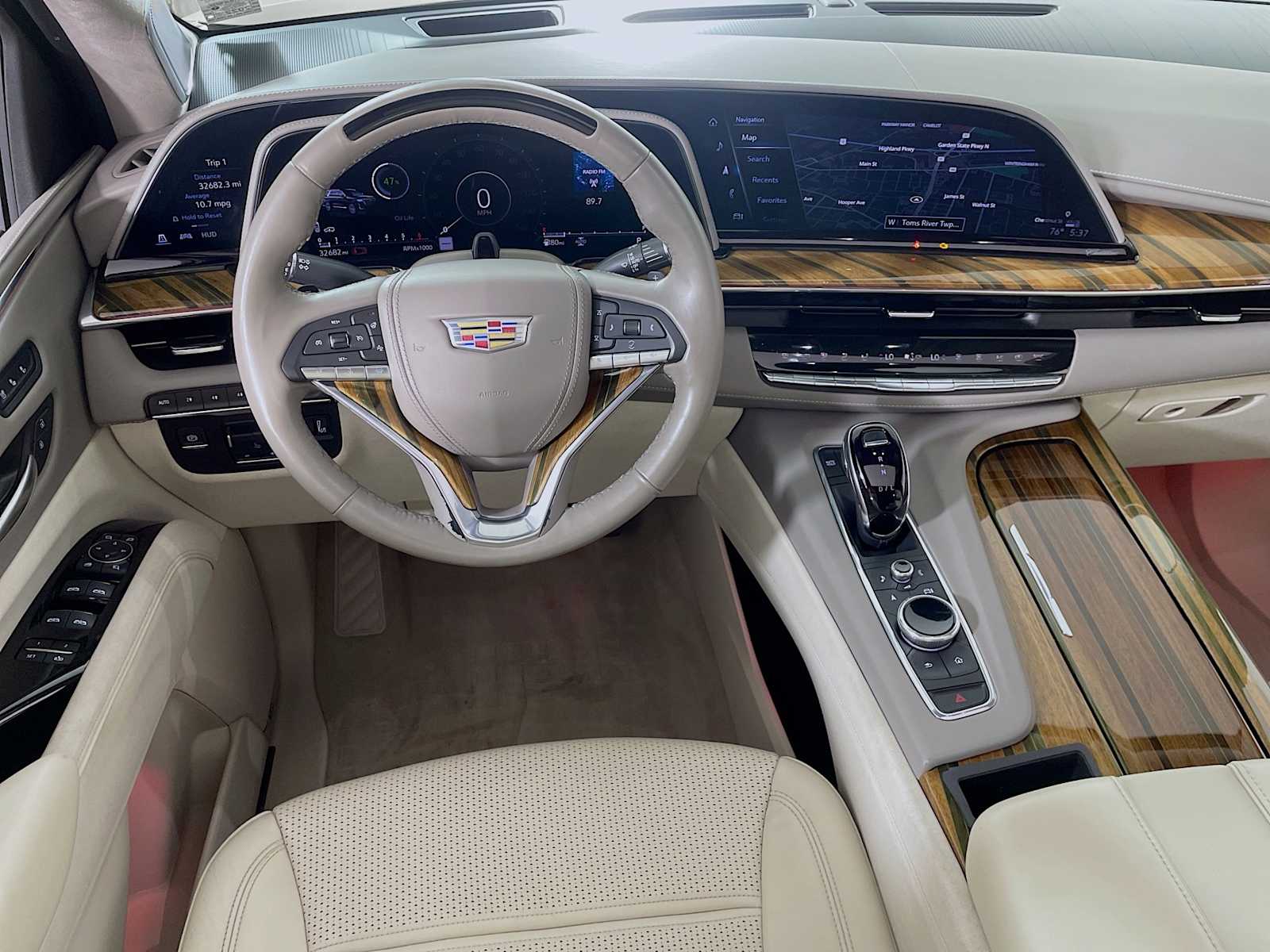 2021 Cadillac Escalade Sport Platinum photo 21