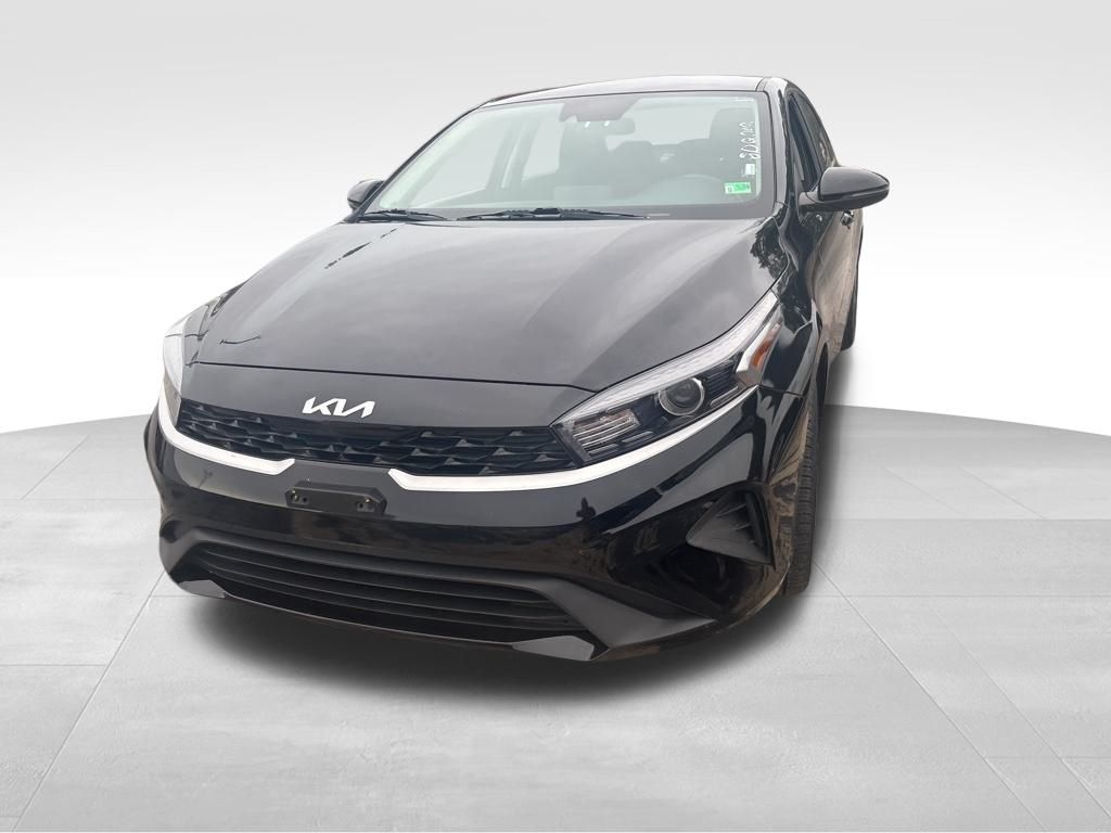 2023 Kia Forte LXS photo 4