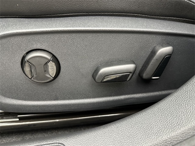2025 Volkswagen Jetta 1.5T SE photo 4