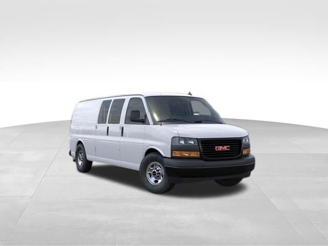 2025 GMC Savana LT's photo