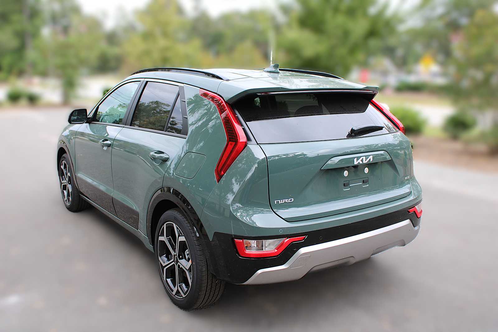 2025 Kia Niro EX Touring photo 6