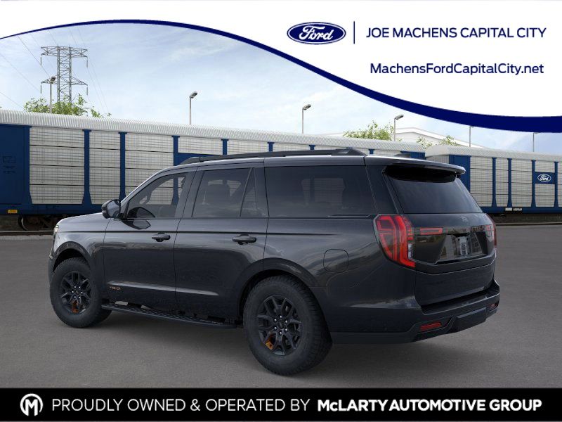 2025 Ford Expedition photo 5