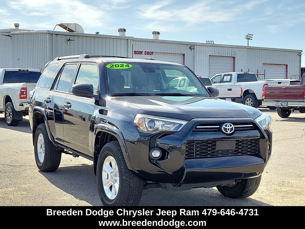 2024 Toyota 4Runner SR5's photo