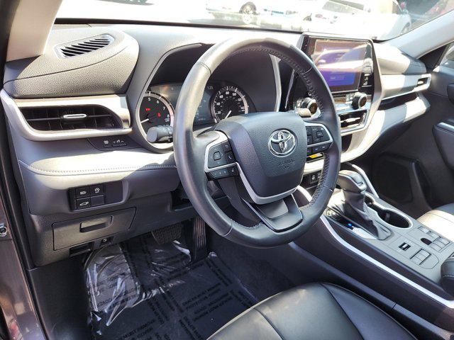 2024 Toyota Highlander XLE photo 10