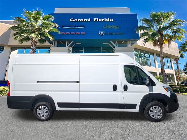 2025 Ram ProMaster 3500 photo 3