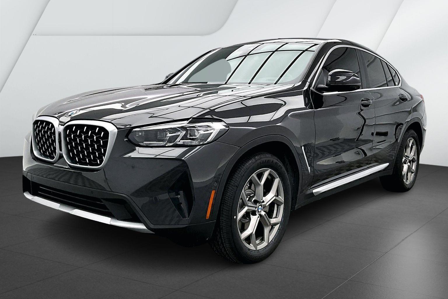 2023 BMW X4 30i's photo