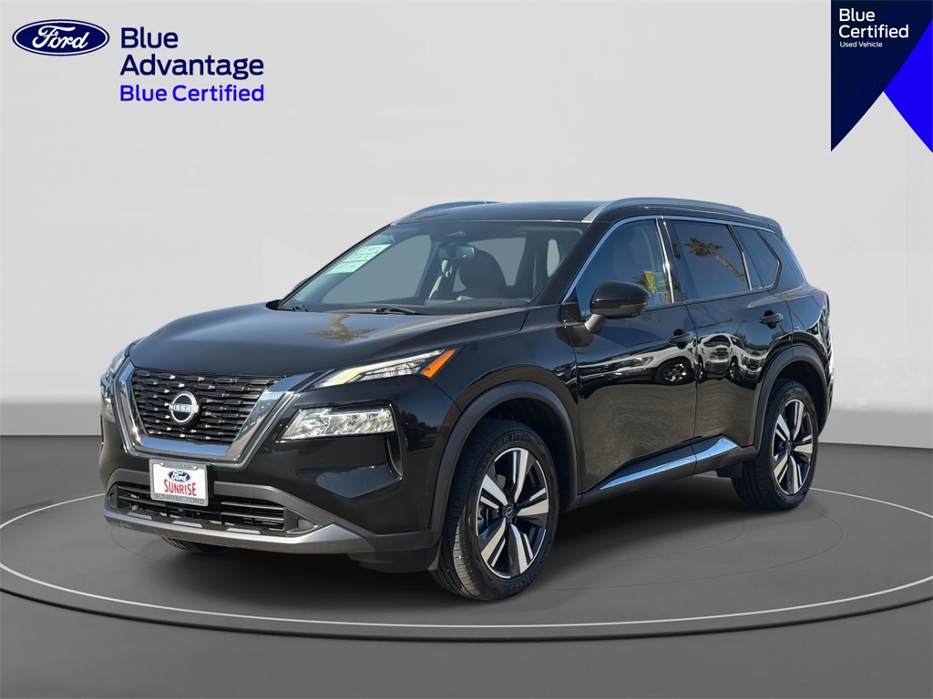 2023 Nissan Rogue SL's photo