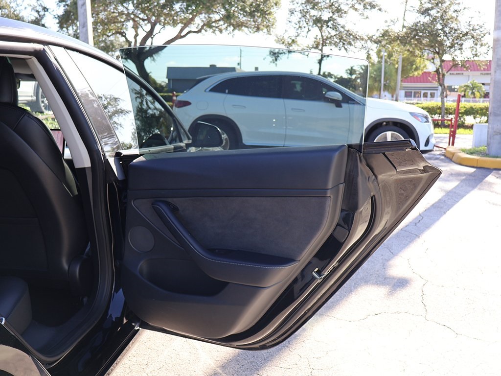 2022 Tesla Model 3 photo 22
