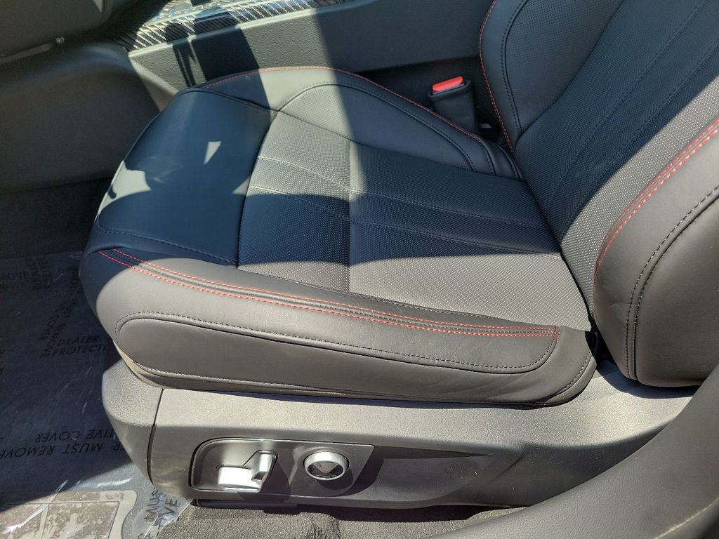 2024 Maserati Quattroporte Modena Q4 photo 13