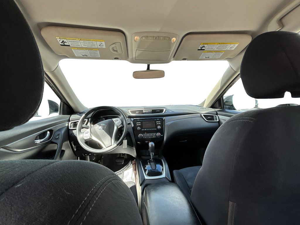 2016 Nissan Rogue S photo 14
