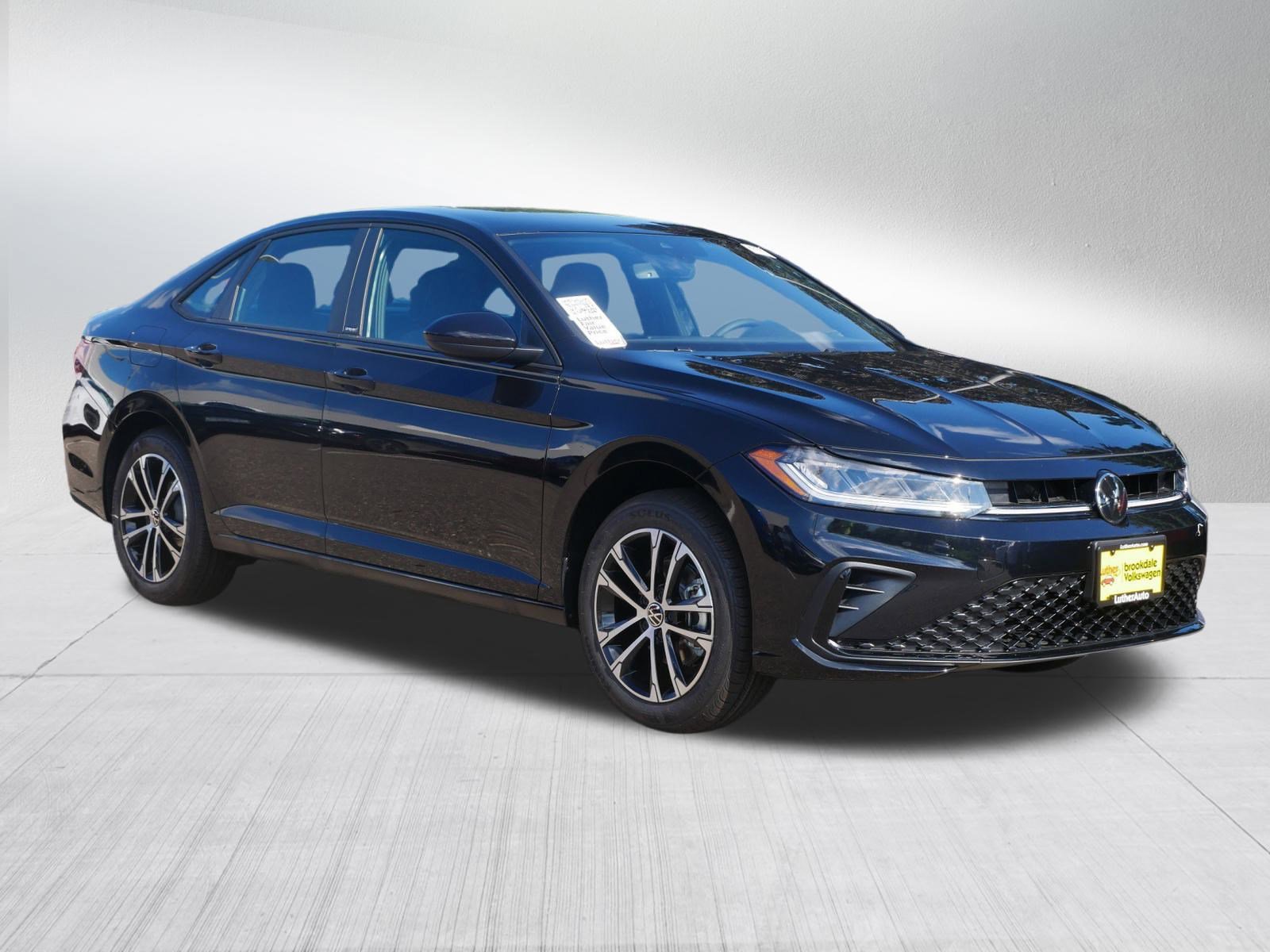 2025 Volkswagen Jetta Sport photo 5