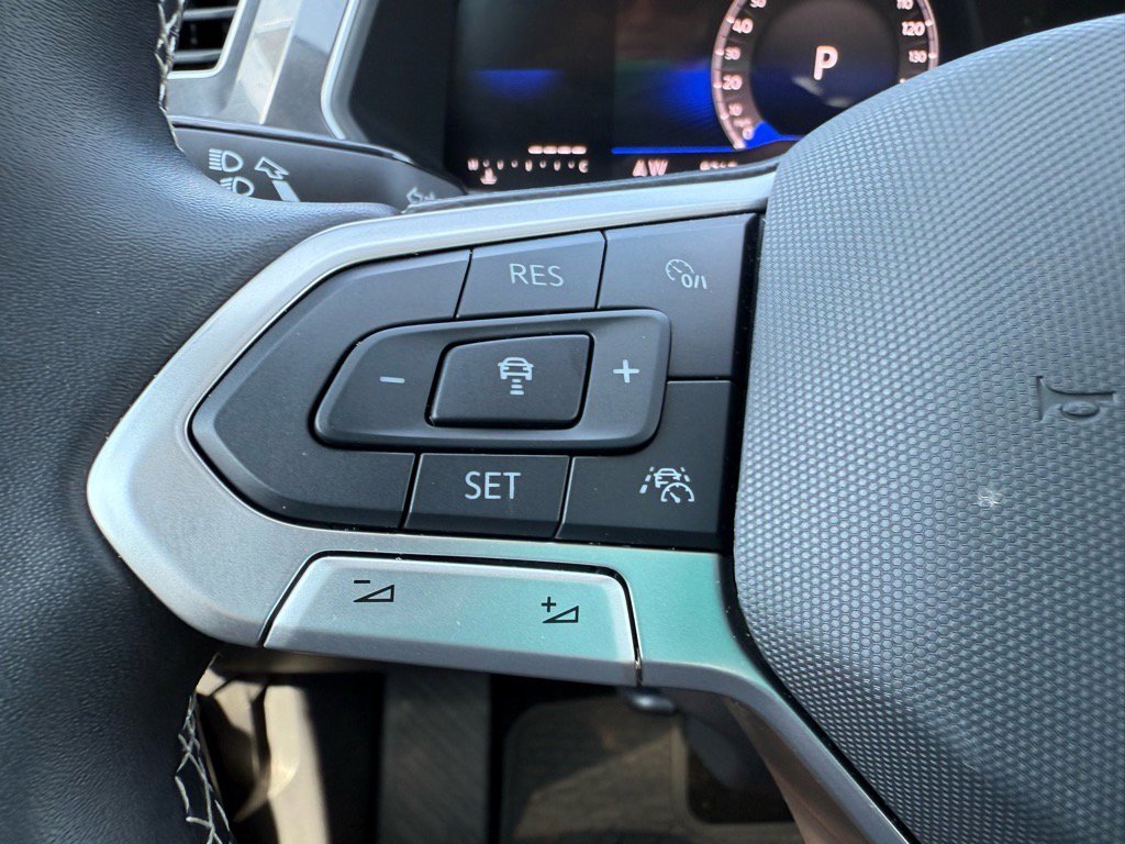 2024 Volkswagen Tiguan SE Wolfsburg Edition photo 14