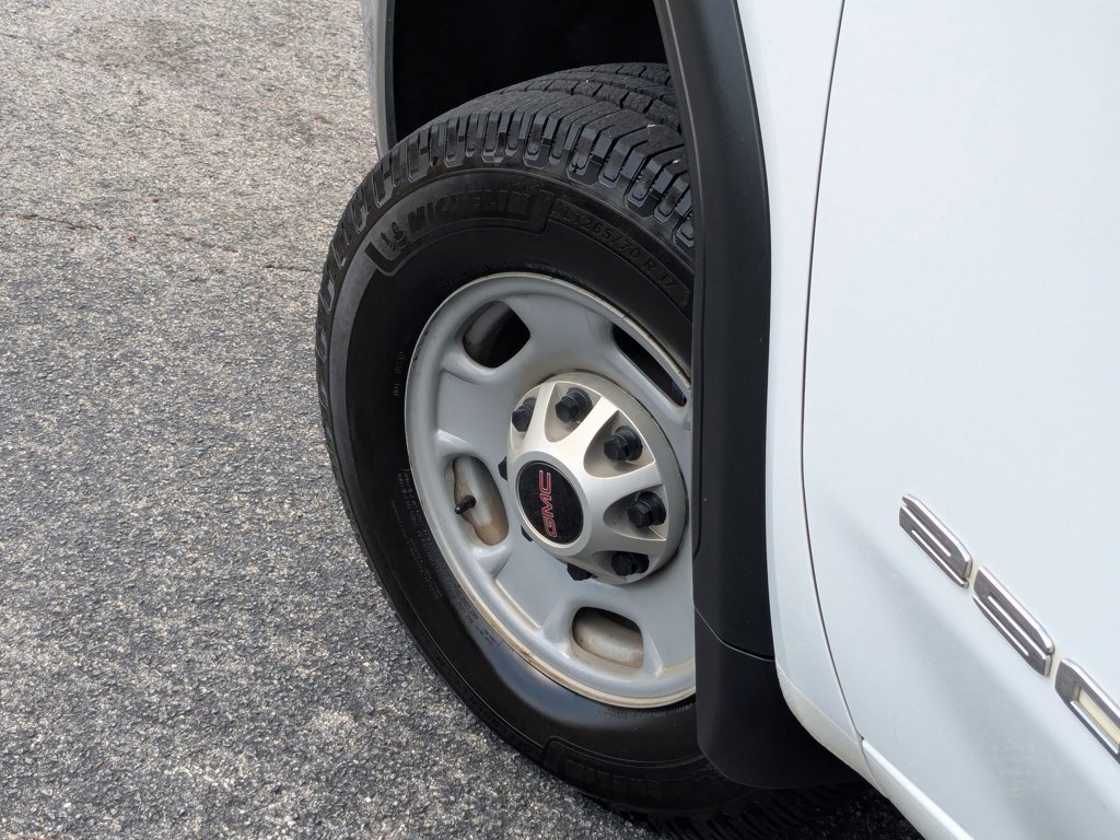 2021 Gmc Sierra Base photo 2