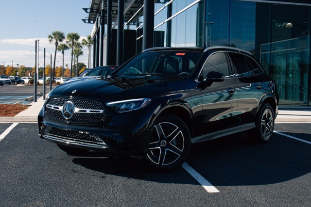 2026 Mercedes-Benz GLC Base's photo