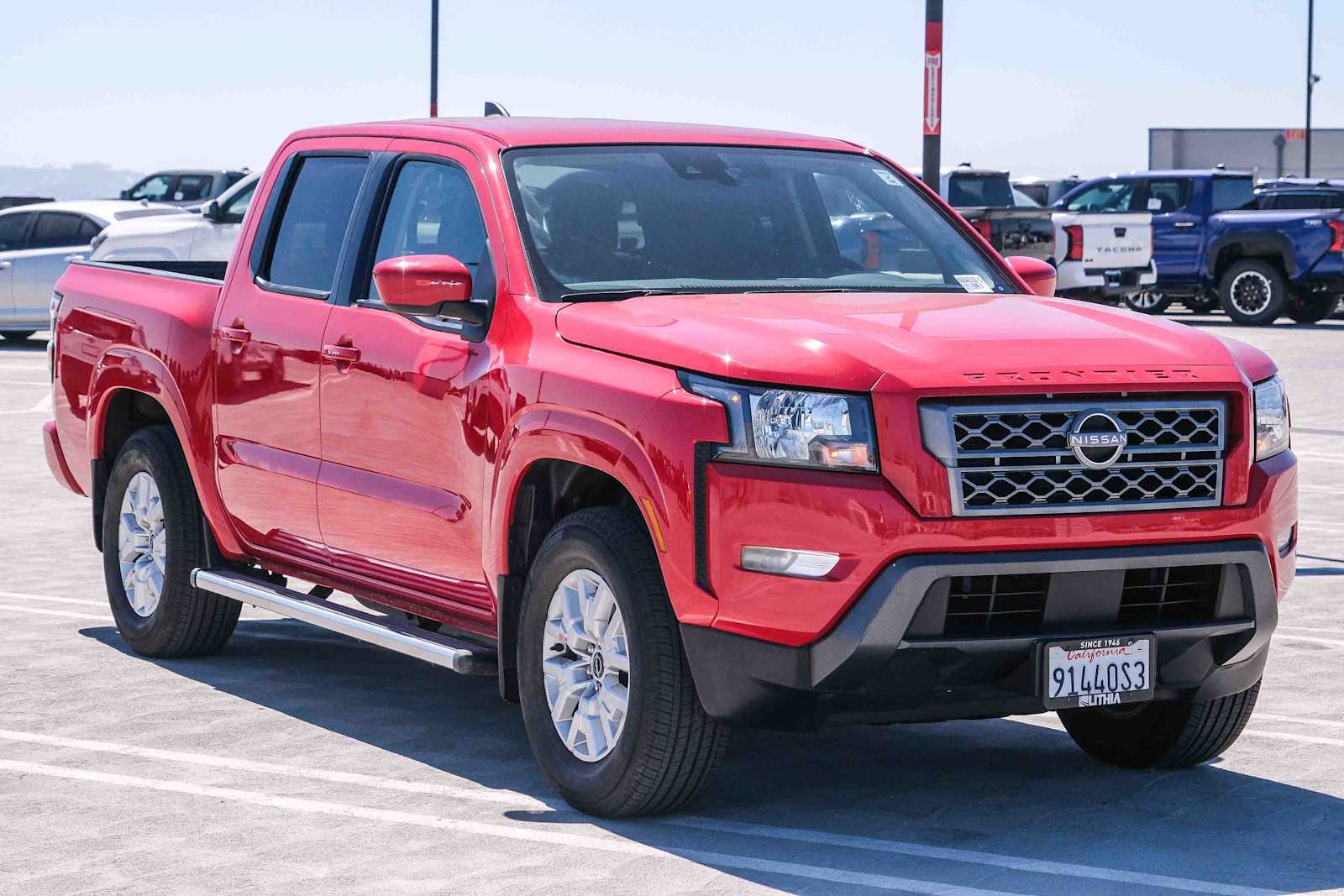 2023 Nissan Frontier SV photo 3