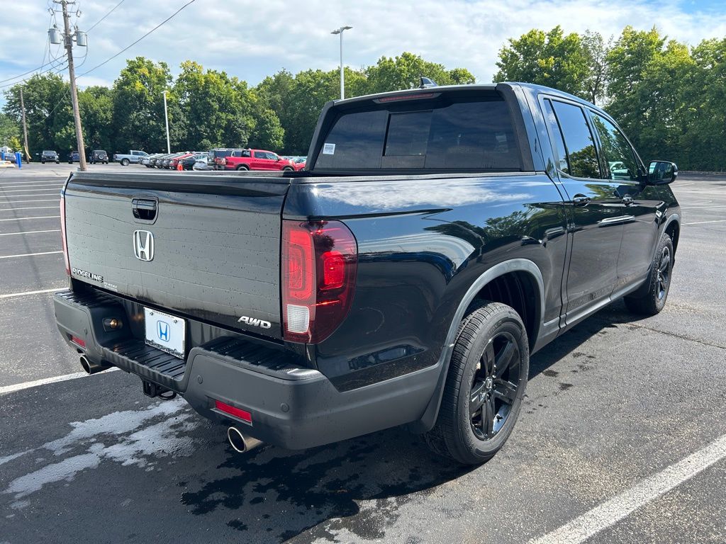 2023 Honda Ridgeline Black Edition photo 4