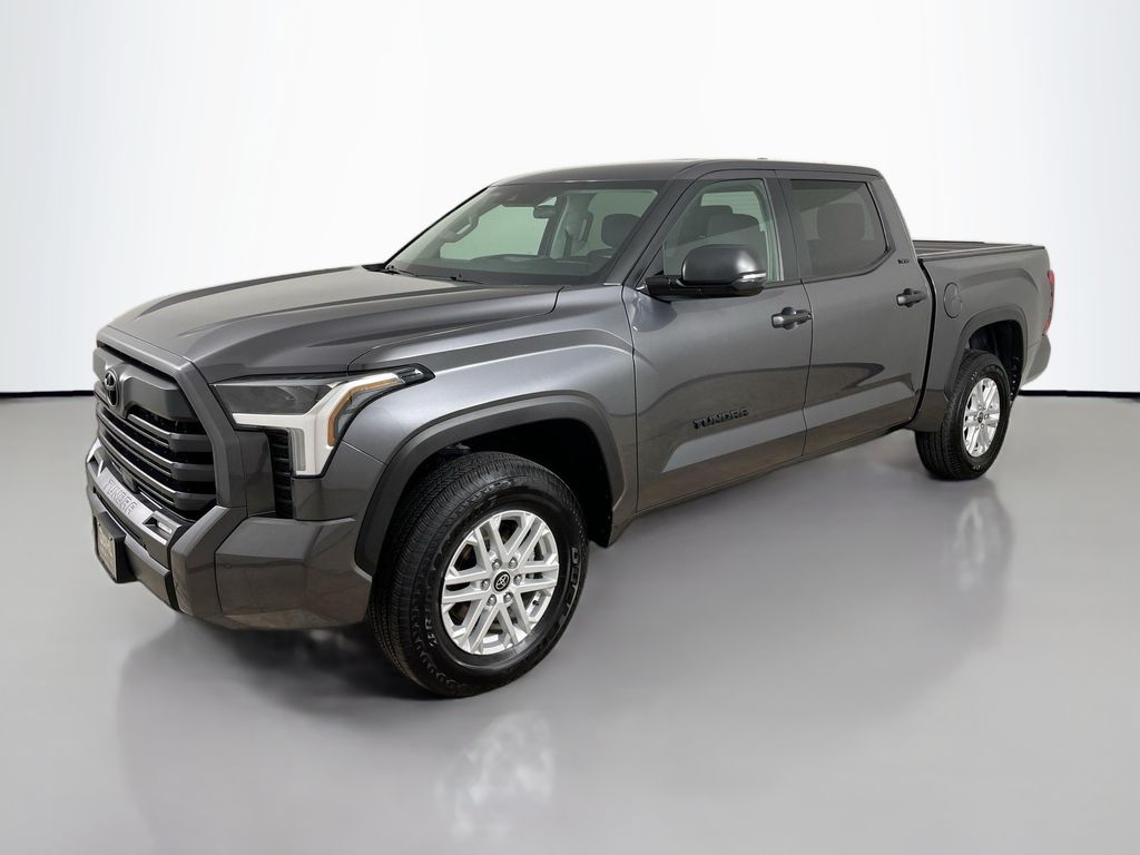 2024 Toyota Tundra SR5 photo 4