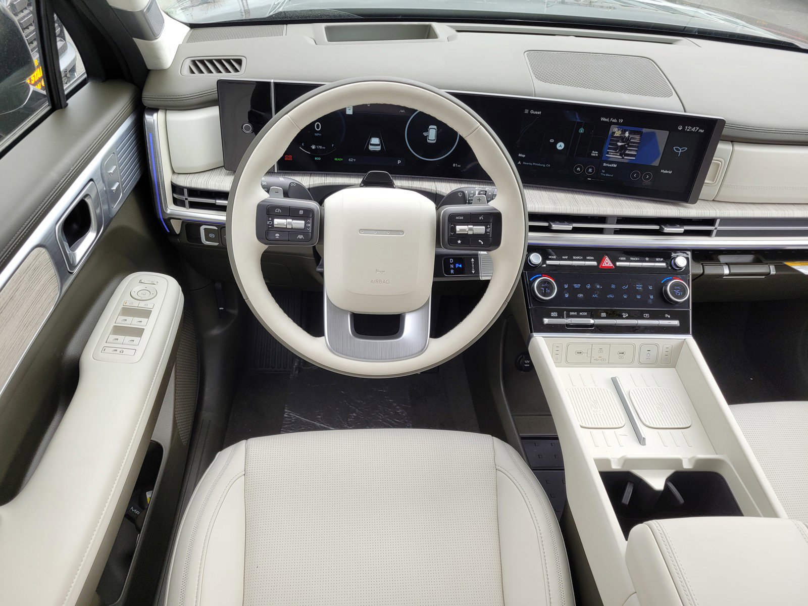 2025 Hyundai Santa Fe photo 4