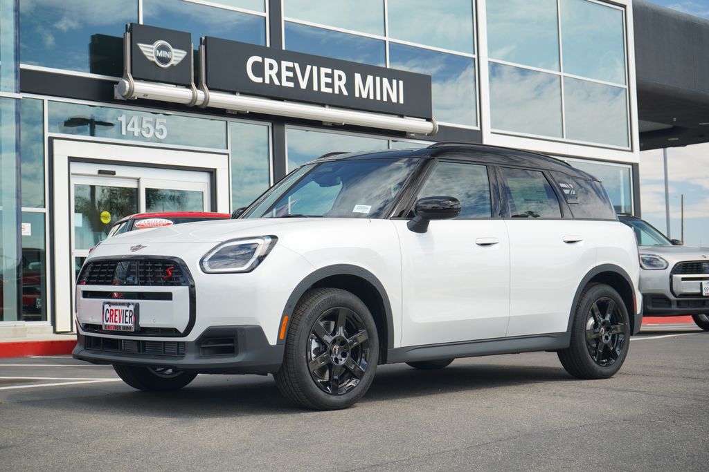 2026 MINI Countryman S's photo
