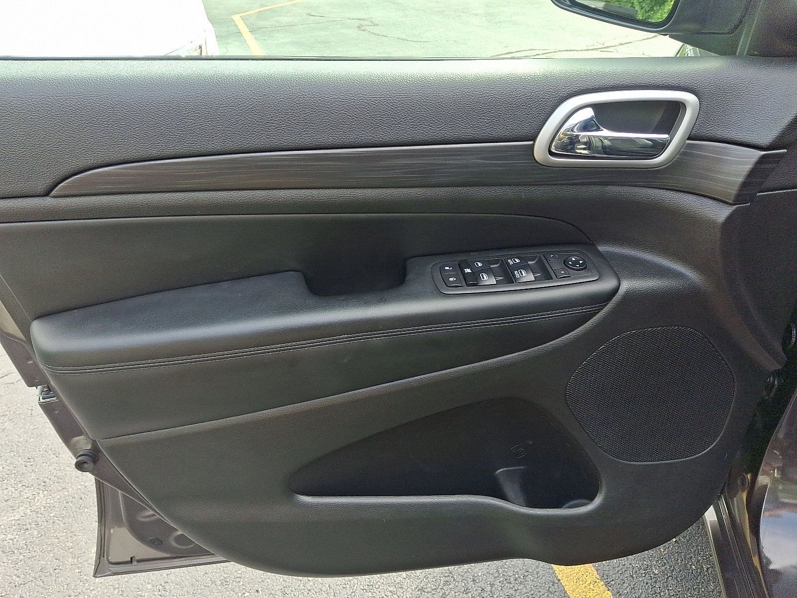 2020 Jeep Grand Cherokee Altitude photo 9