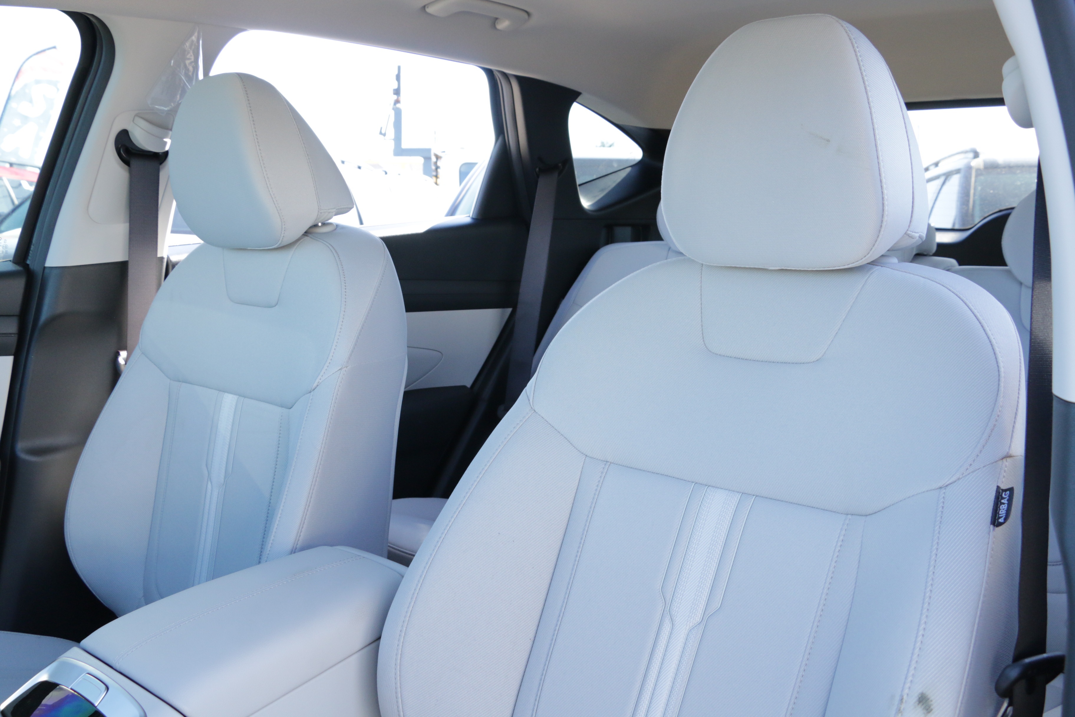 2026 Hyundai Tucson SEL photo 2